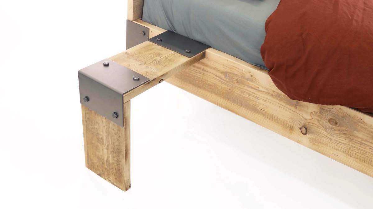 Nachtkastje steigerhout en staal Nachtkastje steigerhout en staal