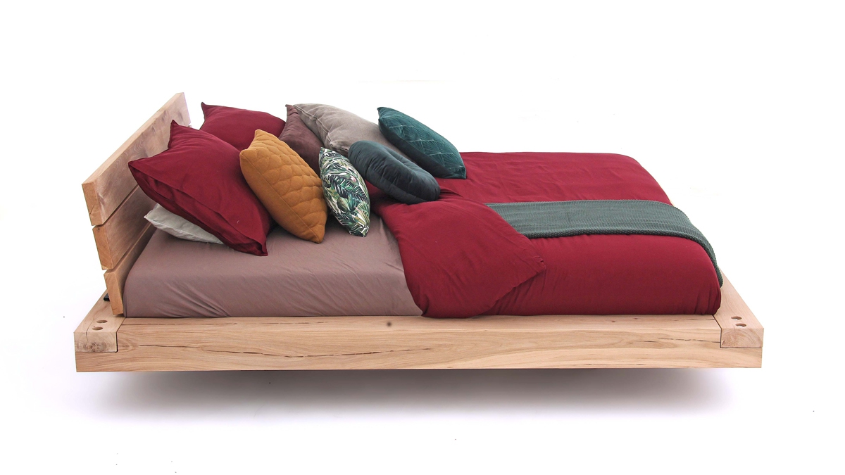 Massief Eiken houten balkenbed Massief Eiken houten balkenbed
