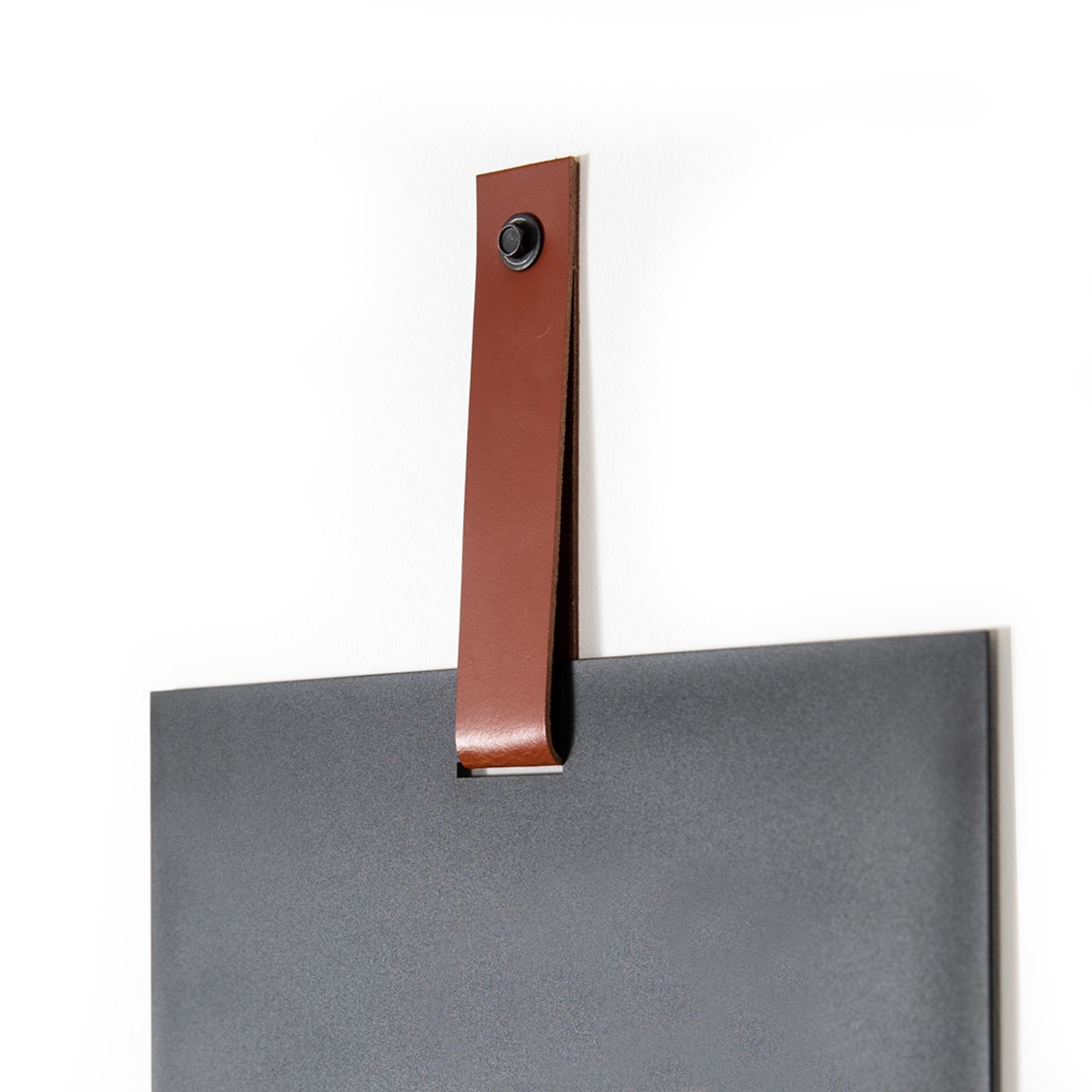 zwart magneetbord leren band zwart magneetbord leren band