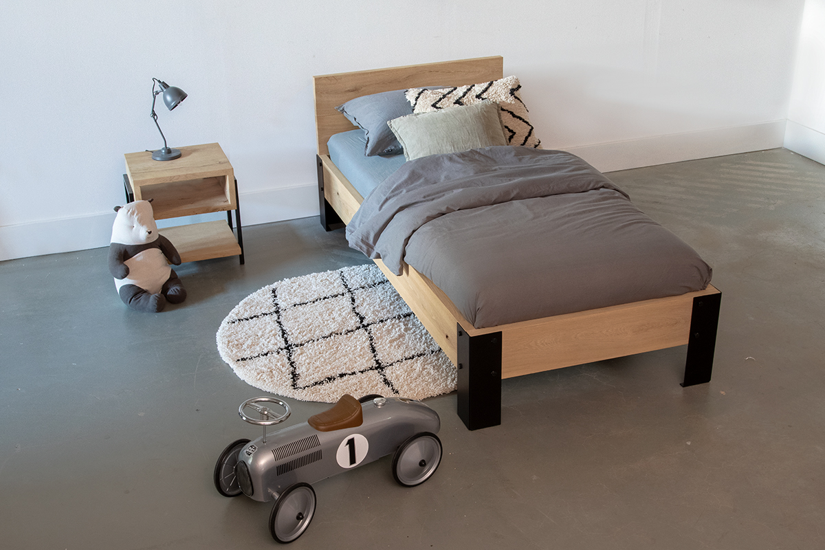 Bed Hippo rustiek eiken