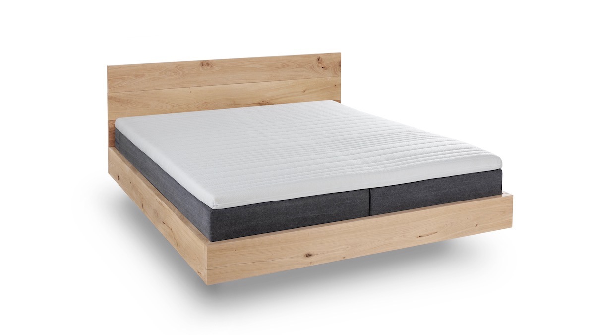 Boxspring in zwevend eiken bed Boxspring in zwevend eiken bed