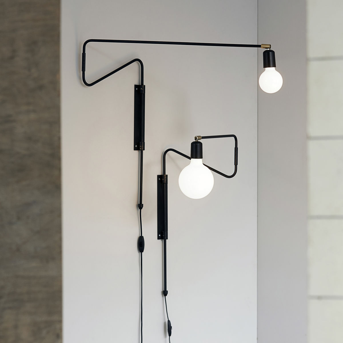 203660210_12 House Doctor Wandlamp Swing Zwart