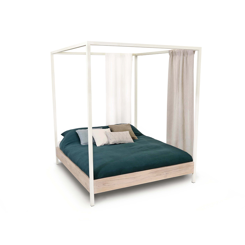 Hemelbed22wit_ productfoto massief eikenhouten hemelbed smits met wit staal van gussta