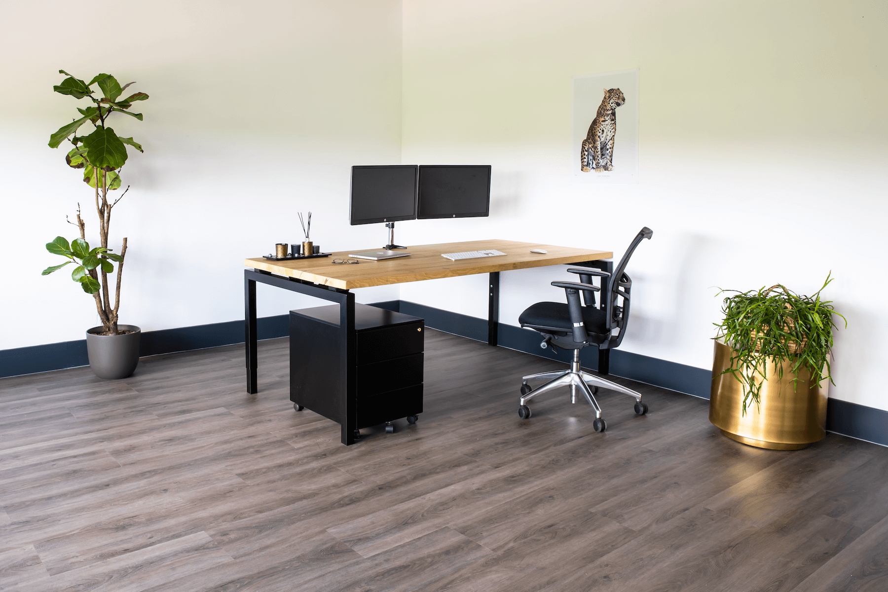 Wideshot Sfeerfoto van het bureau Timman 200 cm Wideshot Sfeerfoto van het bureau Timman 200 cm