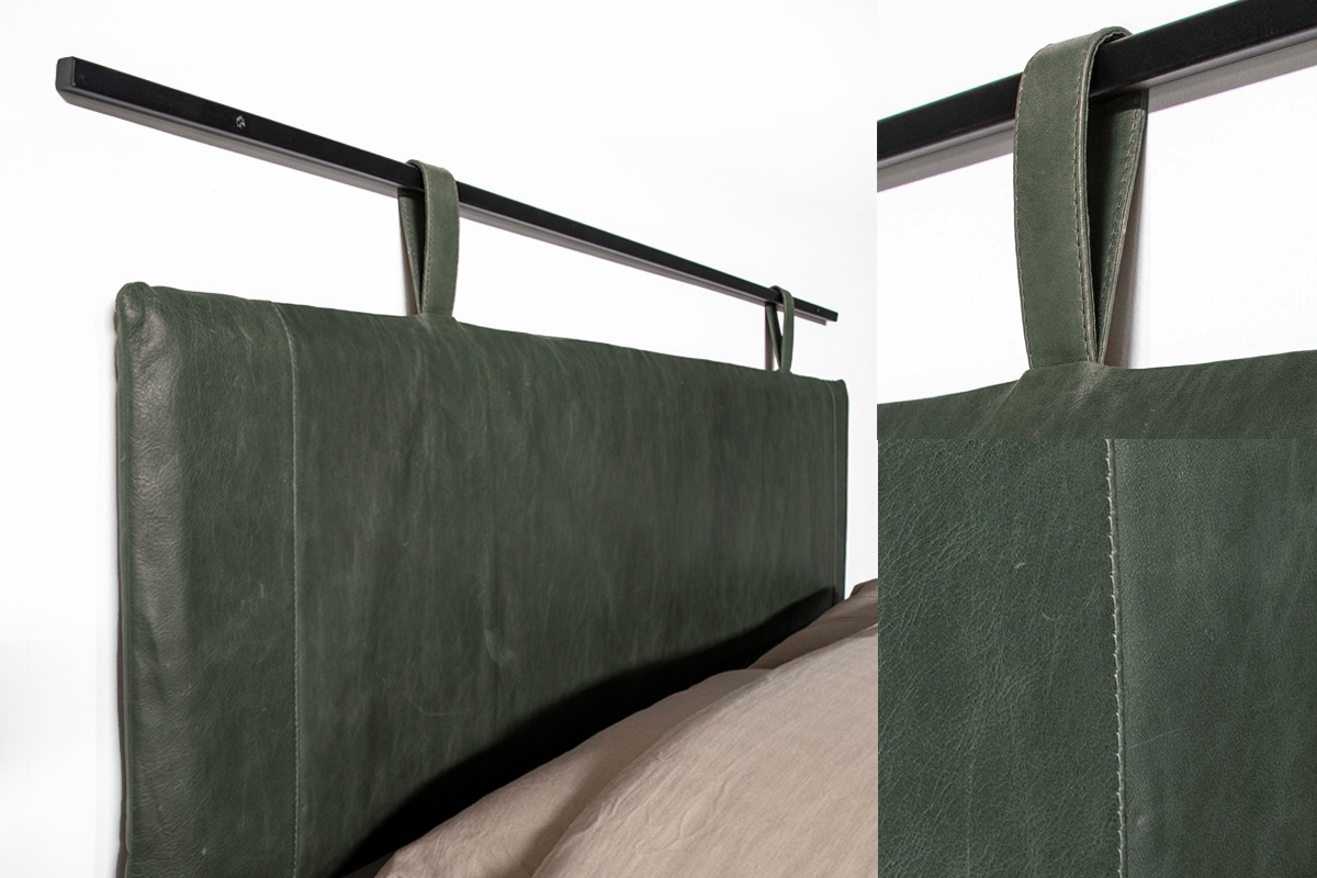 Productfoto leren hoofdbord donkergroen met stalen stang van Gussta Productfoto leren hoofdbord donkergroen met stalen stang van Gussta
