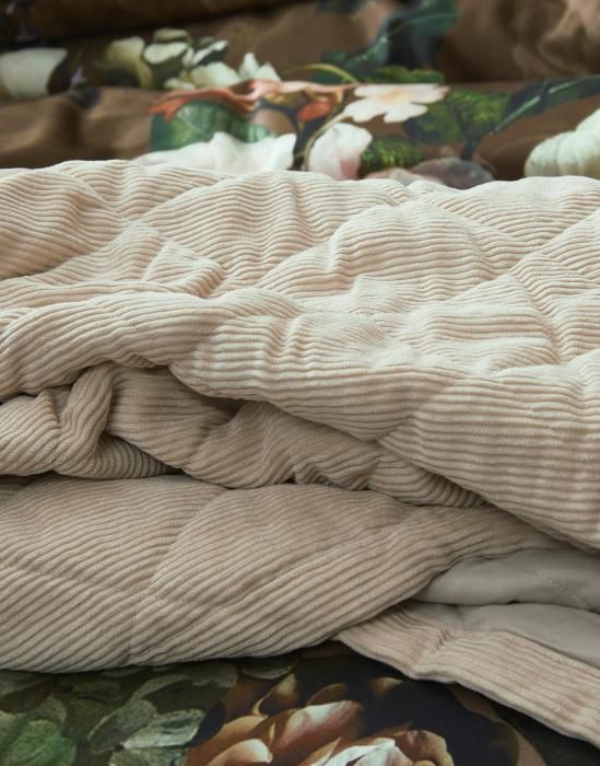 billie_plaid_meringue_401527_491_472_lr_s1_p_1 Sfeerfoto essenza billie meringue sprei