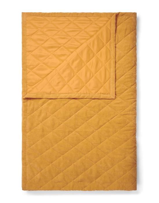 billie_quilt_mustard_401527_492_248_lr_pf1_p Productafbeelding essenza billie mosterdgeel sprei